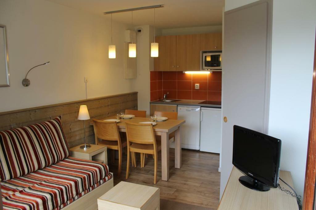 Appartement La Tania 2 Pieces Garage Dans Chalet Pied Pistes Exterior foto